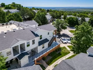 Photo #6: 4647974 Listing 