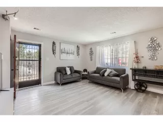 Photo #4: 4648246 Listing 