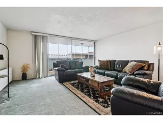 Photo #4: 4648528 Listing 