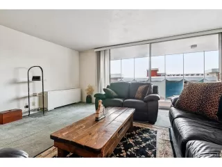 Photo #5: 4648528 Listing 