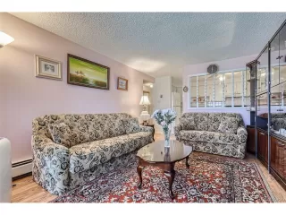 Photo #3: 4649318 Listing 