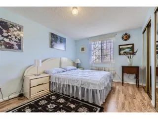 Photo #5: 4649318 Listing 