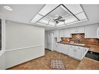 Photo #3: 4652748 Listing 