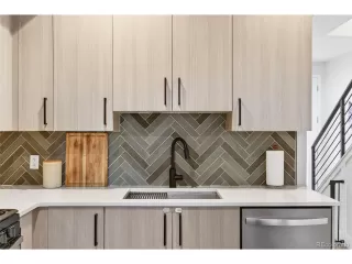 Photo #3: 4654476 Listing 