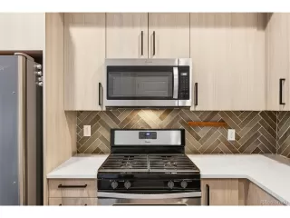 Photo #4: 4654476 Listing 