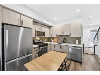 Photo #6: 4654476 Listing 