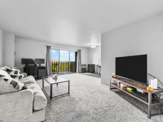 Photo #4: 4657885 Listing 