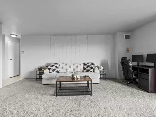 Photo #5: 4657885 Listing 