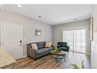 Photo #4: 4658439 Listing 