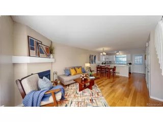 Photo #3: 4658621 Listing