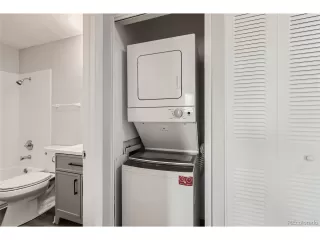 Photo #6: 4660138 Listing