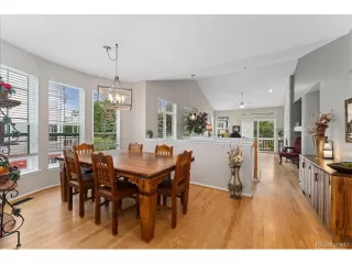 Photo #2: 4661474 Listing