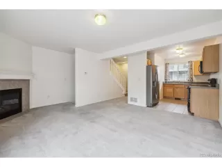 Photo #3: 4661498 Listing