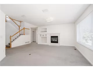 Photo #6: 4662198 Listing