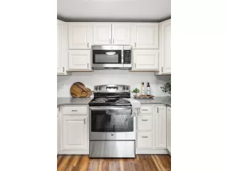 Photo #4: 4664022 Listing