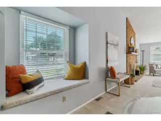 Photo #5: 4664988 Listing 