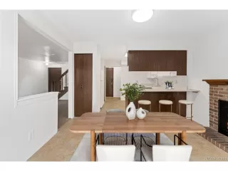 Photo #3: 4665572 Listing 