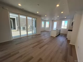 Photo #4: 4665672 Listing