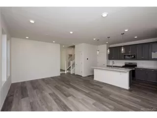 Photo #6: 4666377 Listing 