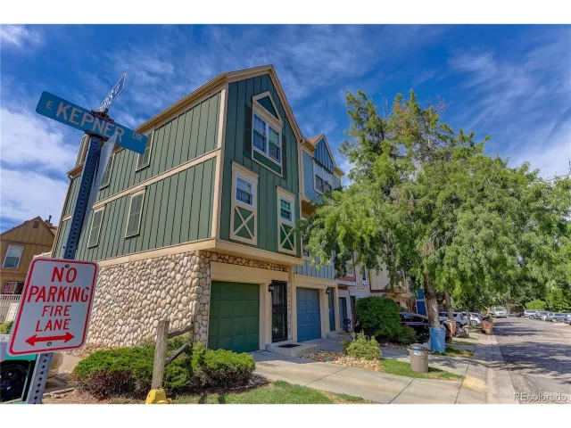 MLS: 4670280 Condo For Sale