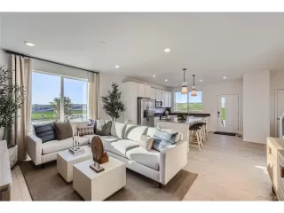 Photo #4: 4670733 Listing