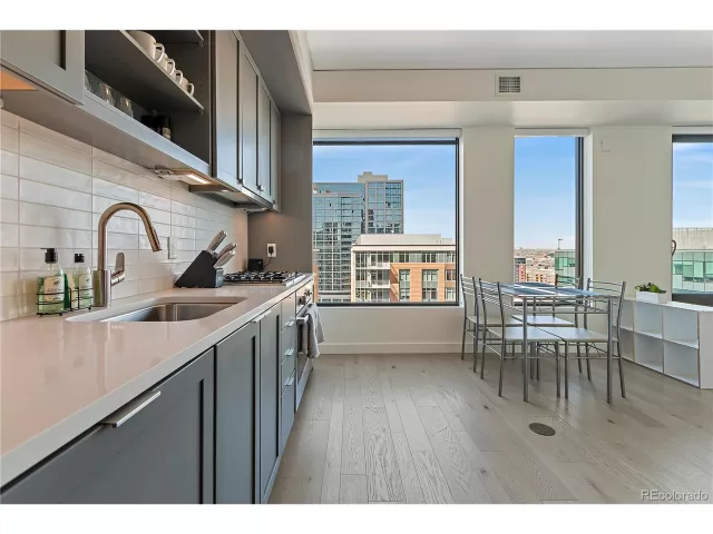 MLS: 4671051 Condo For Sale