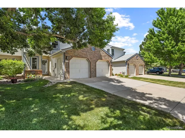 MLS: 4675777 Condo For Sale