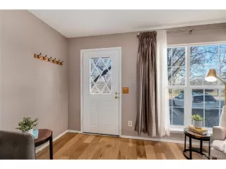 Photo #3: 4676171 Listing