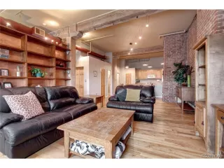 Photo #2: 4676589 Listing