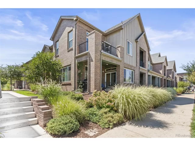 MLS: 4680262 Condo For Sale