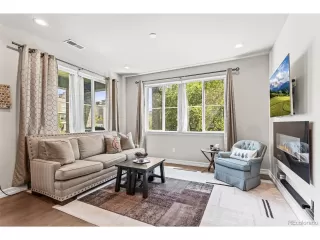 Photo #4: 4680262 Listing