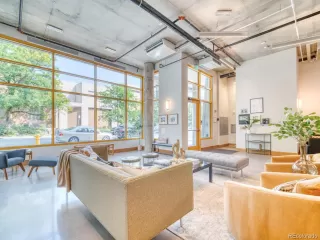 Photo #4: 4680272 Listing