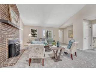 Photo #6: 4682678 Listing