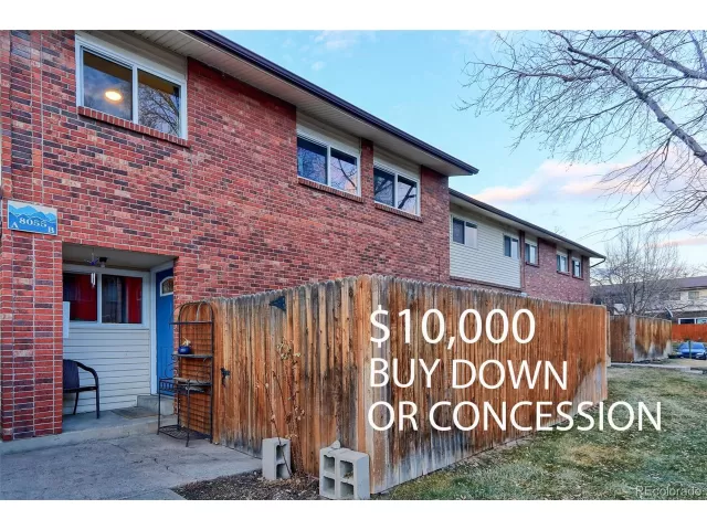 MLS: 4686229 Condo For Sale