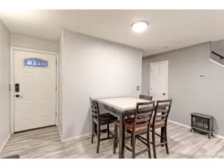 Photo #5: 4686229 Listing