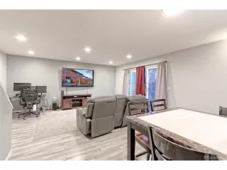 Photo #6: 4686229 Listing