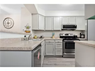 Photo #4: 4686239 Listing 