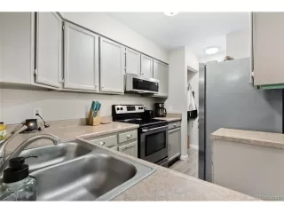 Photo #5: 4686239 Listing 