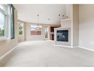 Photo #6: 4686300 Listing