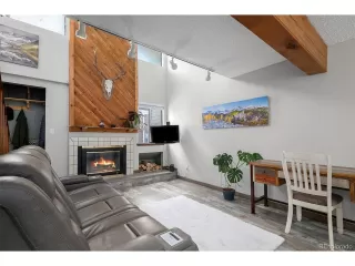 Photo #5: 4686558 Listing 