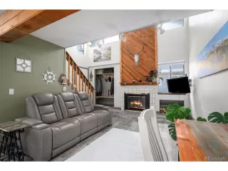 Photo #6: 4686558 Listing 