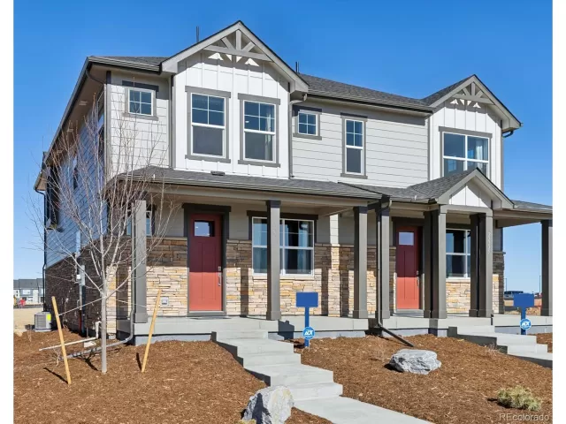 MLS: 4687037 Condo For Sale