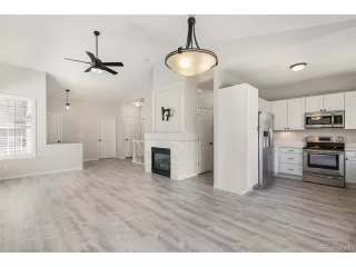 Photo #3: 4687449 Listing