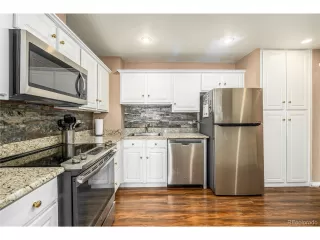 Photo #6: 4688405 Listing 