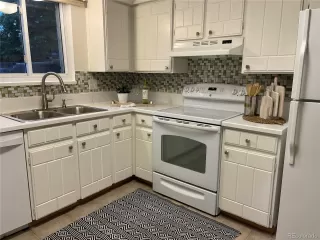 Photo #4: 4689121 Listing 