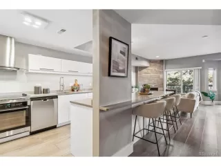 Photo #2: 4690641 Listing