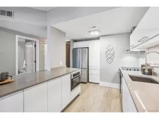 Photo #6: 4690641 Listing