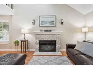 Photo #3: 4695885 Listing 