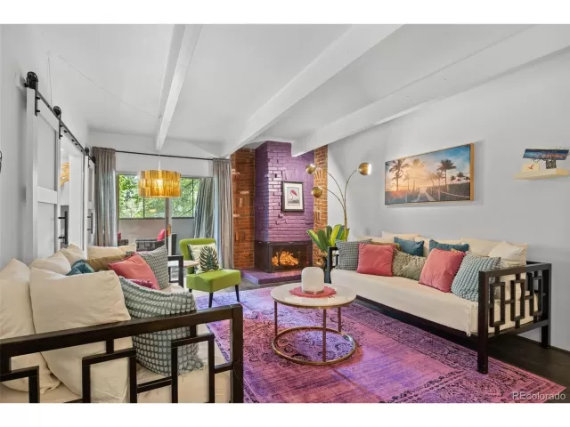 MLS: 4696918 Condo For Sale