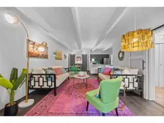 Photo #5: 4696918 Listing 